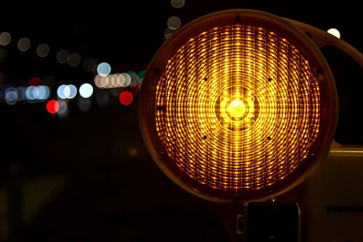 Bursztynowa lampa ostrzegawcza