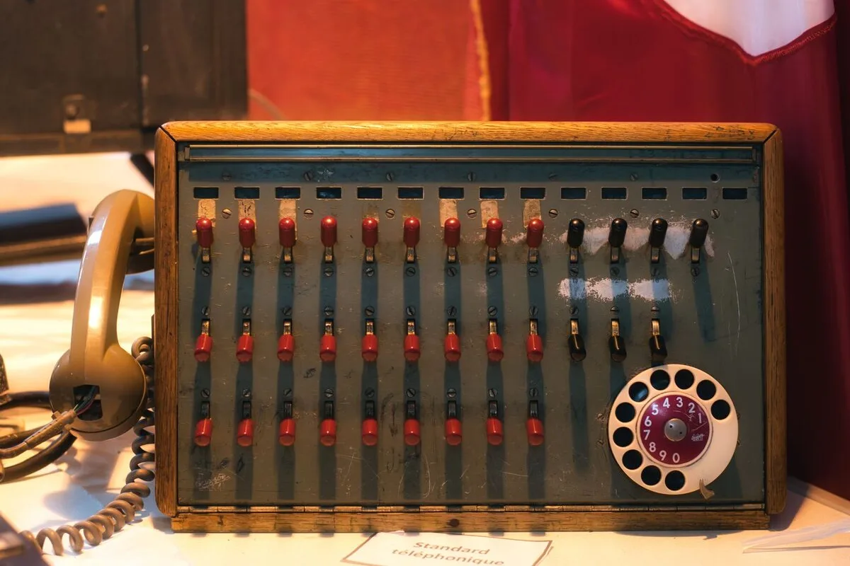 Zabytkowa łącznica telefoniczna